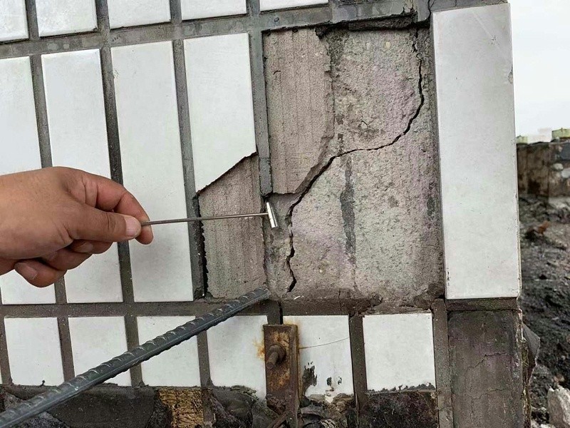 歷史風貌建筑樓宇外墻長白條瓷磚維修